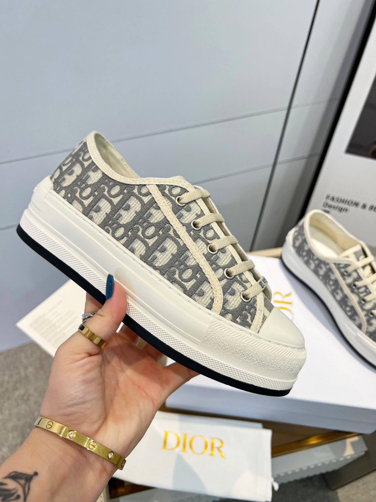 Women's high heels